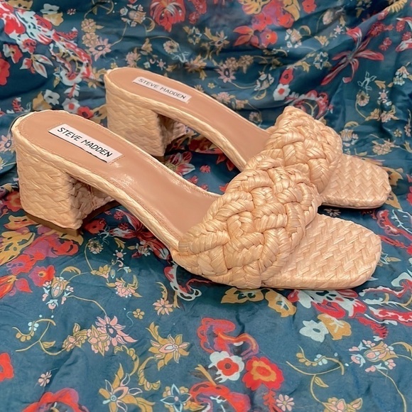 Brand New Steve Madden Braided Natural Straw Large Strap Slides Heeled Sandals - Picture 2 of 14